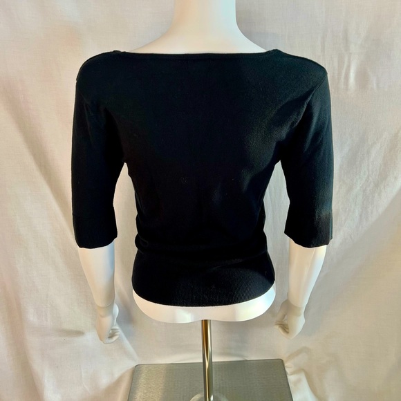 Mossimo v-neck sweater with 1/2 length sleeves - Picture 2 of 3